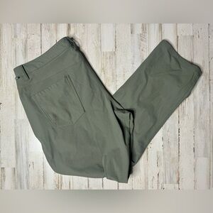 Lululemon Pants Womens 38 Green City Sleek 5 Pocket 38x30